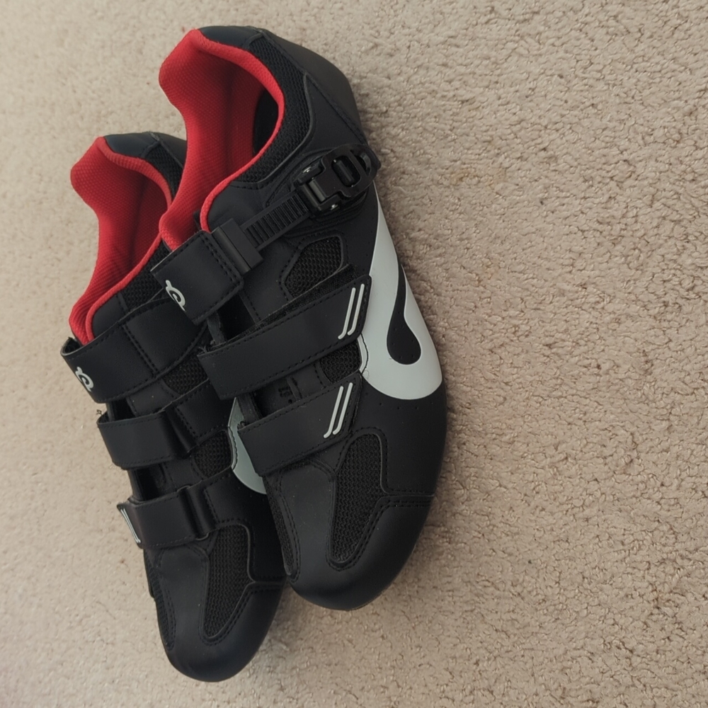 Men's Peloton cycling shoes, size 46